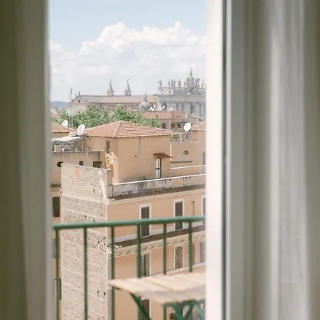Apartment Adventura Penthouse Rome