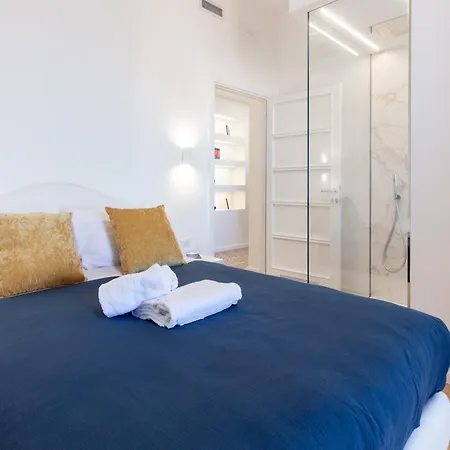 Adventura Penthouse Apartment Rome