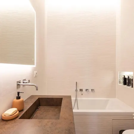 Adventura Penthouse Rome