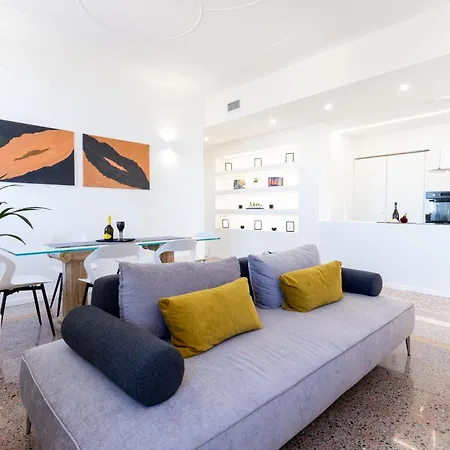 Adventura Penthouse * Rome